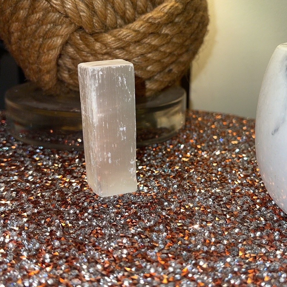 Selenite - Picture 3 of 3